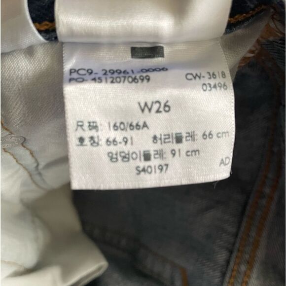 Levi's Premium Denim 501 High Rise Shorts Size 26 Raw Hem Medium Wash Button Fly - Picture 6 of 6